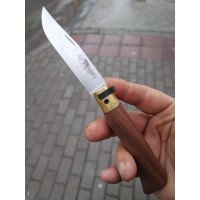 Нож "Old Bear", Classical Line с дръжка от орехово дърво, L, острие от "неръждаема" Нож "Old Bear", Classical Line с дръжка от орехово дърво, L, острие от "неръждаема"